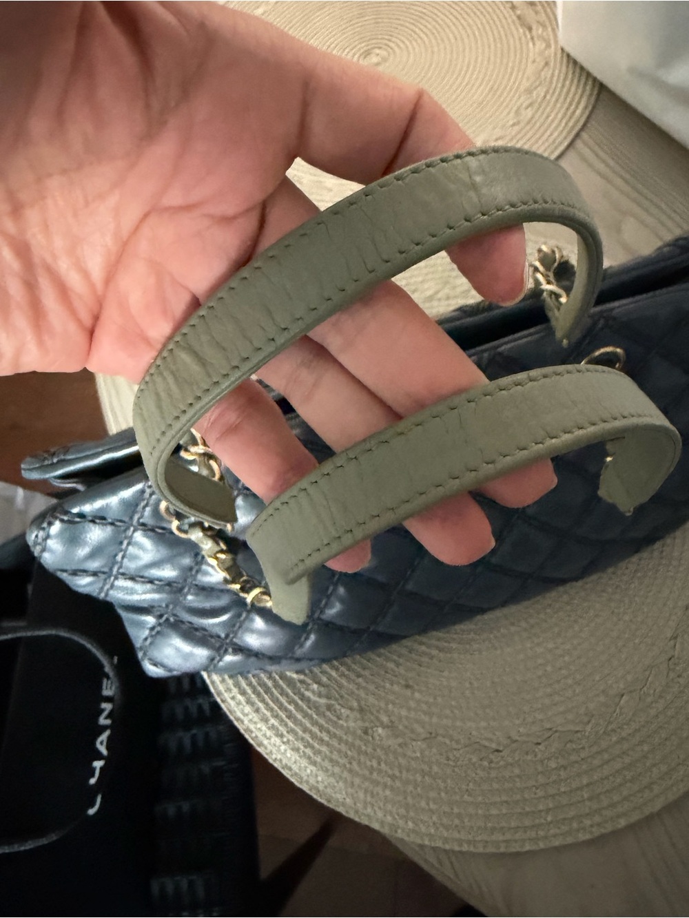 CHANEL Navy Paris-Dallas Chic Stitch Tote - Picture 16 of 16